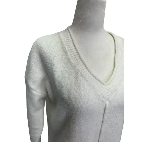 Max Studio Off White V-Neck Boxy Fit Pullover Sweater Size XS/S - Picture 3 of 9